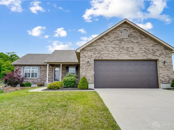 2062 Bridgewater Ln, Monroe, OH 45050