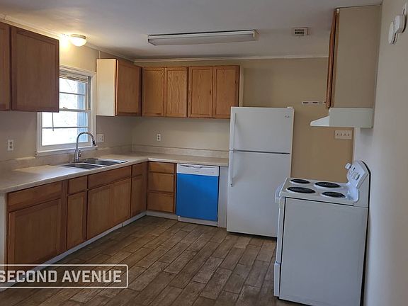 4th image of 418 Skyway Dr
