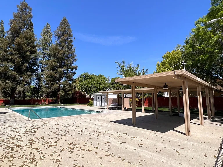 479 E Alluvial Ave #103 — Photo 41