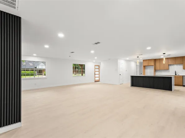 110 Hackberry St, Lancaster, TX 75146