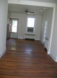 4th image of 2215 Carlisle Ave