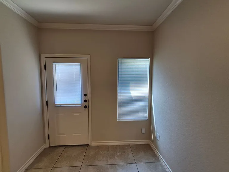 6618 Arancione Ave #103 — Photo 5