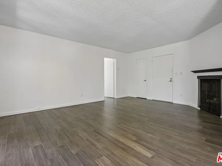 1012 7th St #20 — Photo 2