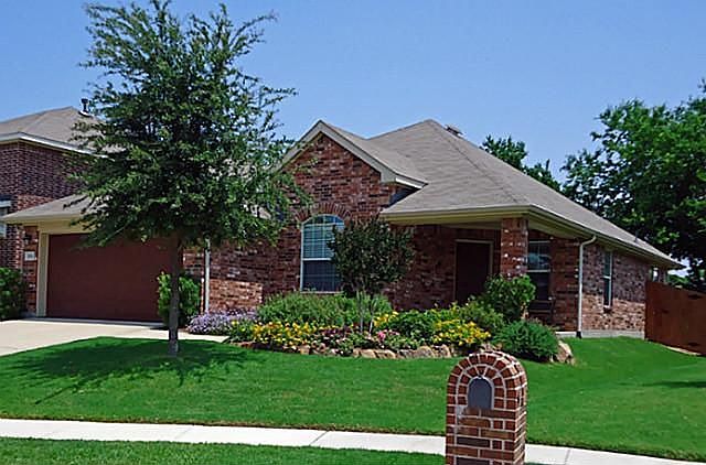 1st image of 1935 Highland Oaks Dr