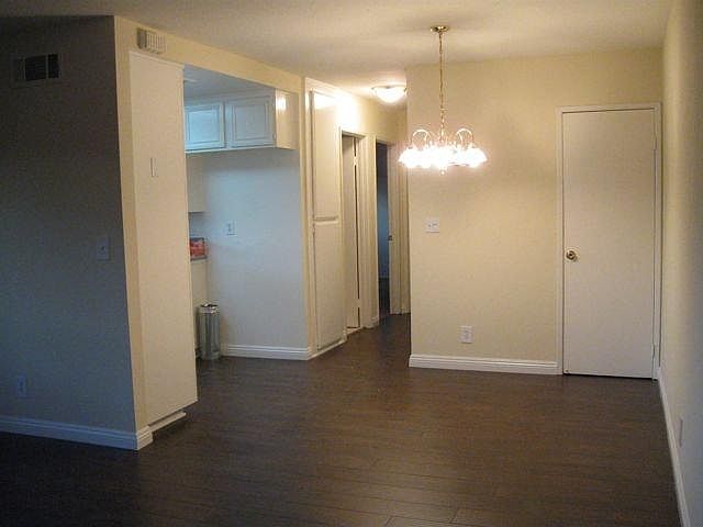 2nd image of 2083 Ave Vista Del Monte Unit 4