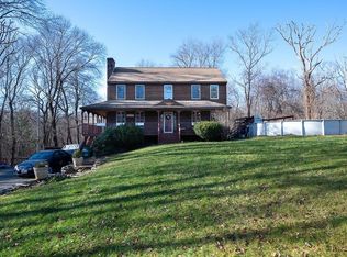 341 Chestnut St, Uxbridge, MA 01569