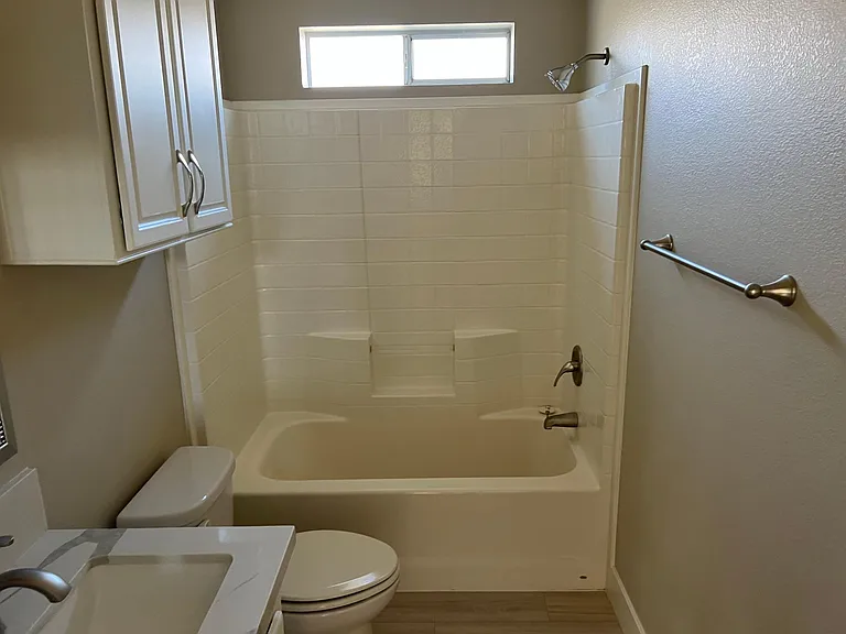 7095 Carolyn Ave — Photo 13