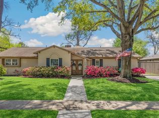 10615 Deerwood Rd, Houston, TX 77042