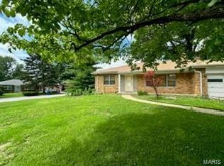 9809 E Grantview Dr, Saint Louis, MO