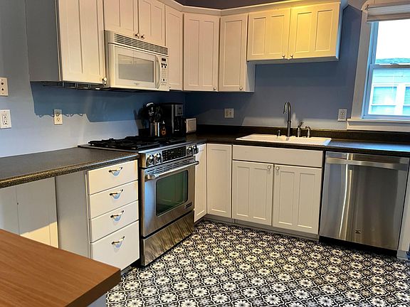 Kitchen and stainless steel appliances