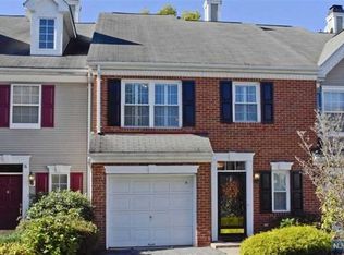 4 Washington Ct, Towaco, NJ 07082