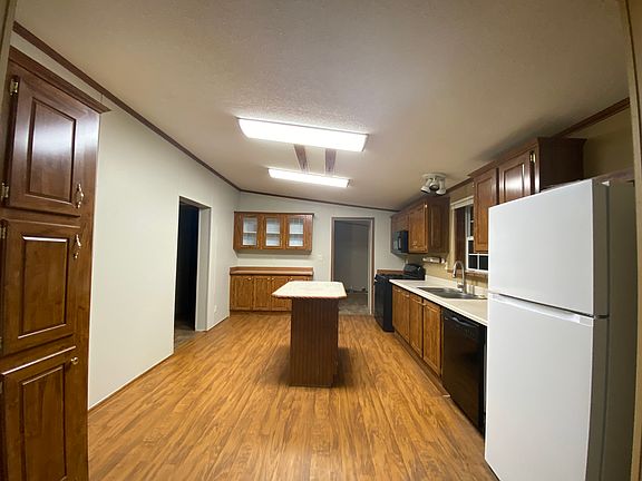 5th image of 608 Statton Rd