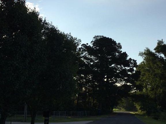 4th image of 74 Decker Rd