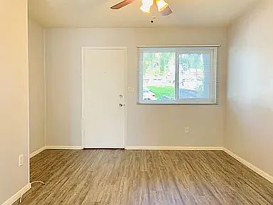 4th image of 1527 Linwood St APT 2