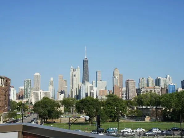 1000 N Crosby St, Chicago, IL 60610