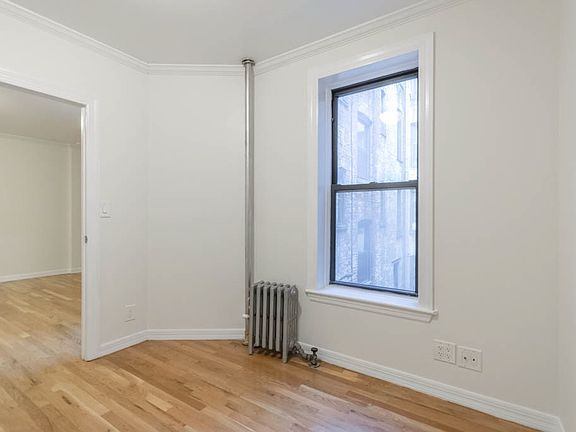 3rd image of 281 14th St #5B