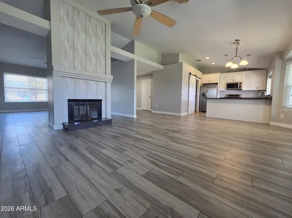 9033 W PURDUE Avenue, Peoria, AZ 85345
