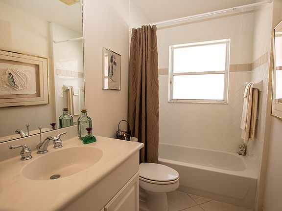 5th image of 5225 Glenville Dr