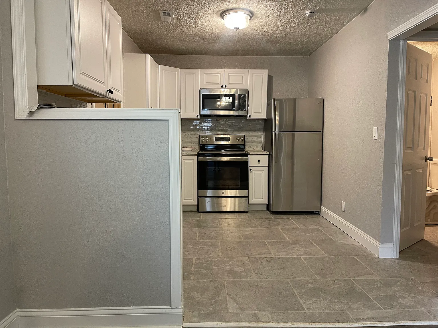 2 bed, 912 sqft, $1,250 — Photo 2