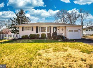 2305 Conrow Rd, Cinnaminson, NJ 08077