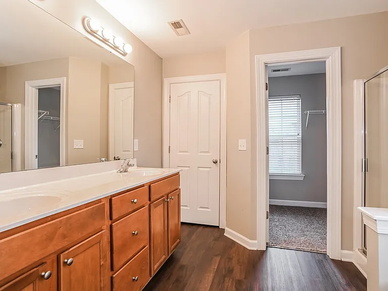 2404 Sierra Chase Dr — Photo 12