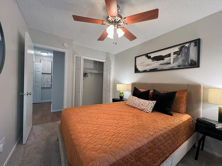 Autumn Chase Apartments — Photo 10