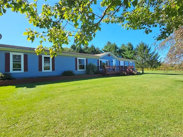 910 French St, Parish, NY 13131