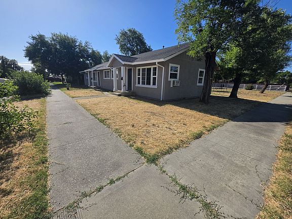 3rd image of 1223 Colusa St