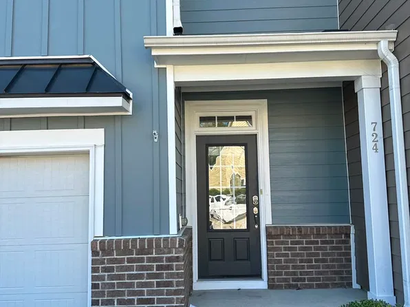 724 Treviso Ln, Apex, NC 27502