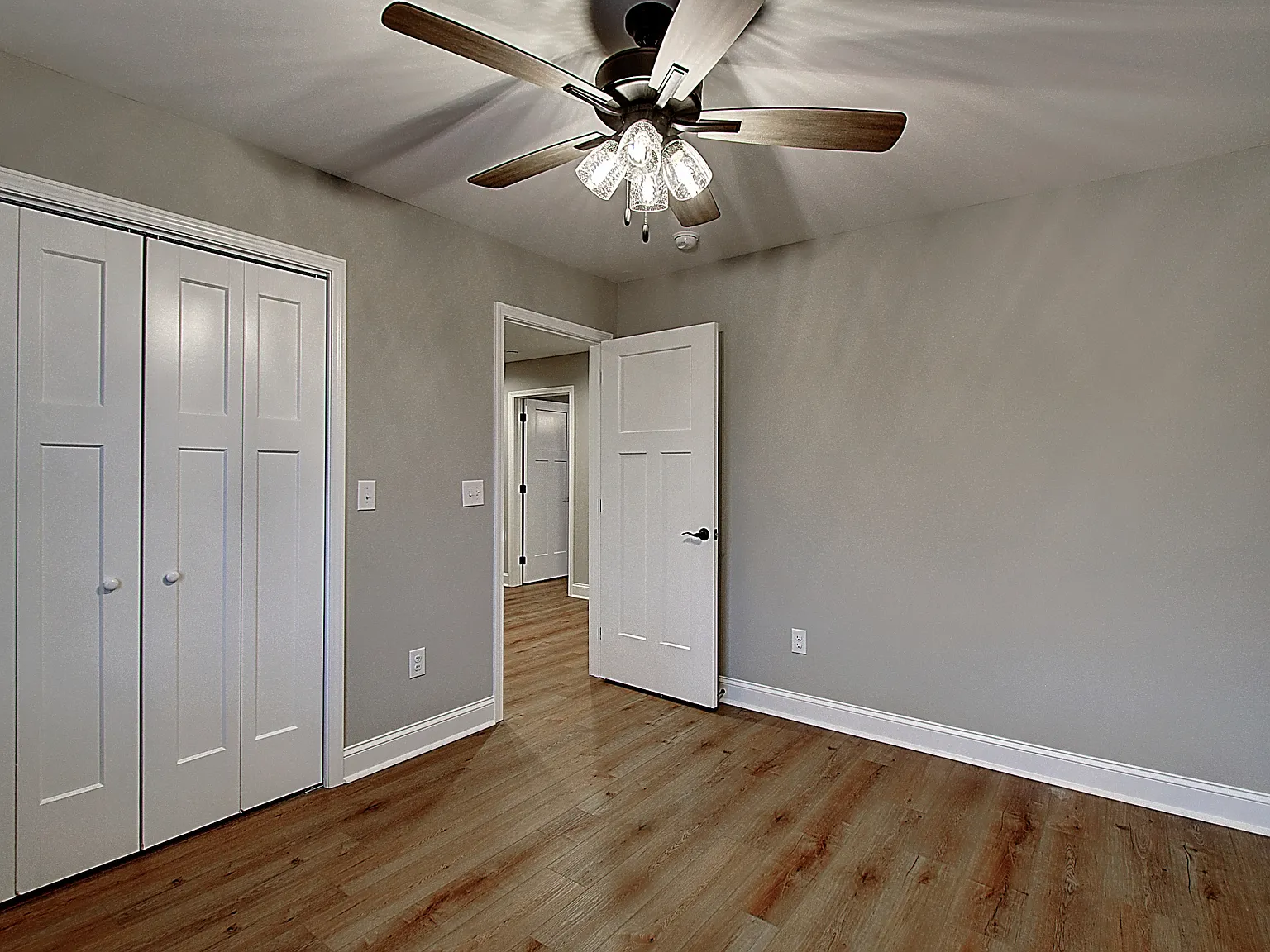 3 bed, 2.5 bath, 1428 sqft, $2,075 — Photo 3