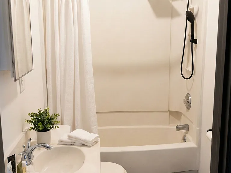 1145 Ogden Street Ext #3R — Photo 7