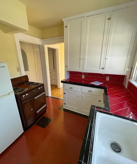 839 N Vendome St — Photo 10