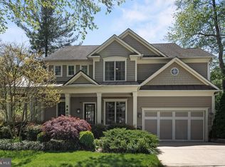 8600 Melwood Rd, Bethesda, MD 20817
