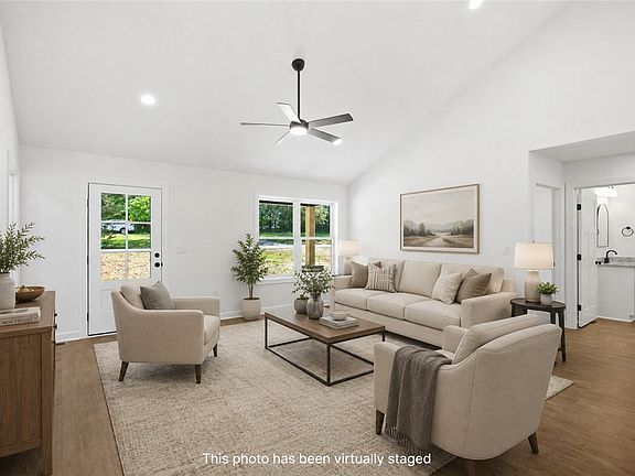 4th image of 209 Castlebrook Dr