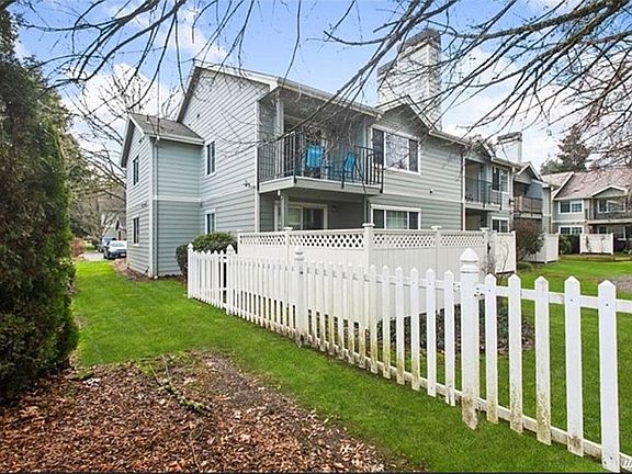 5th image of 755 5th Ave NW