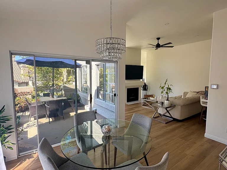 40 Liana Pl — Photo 8