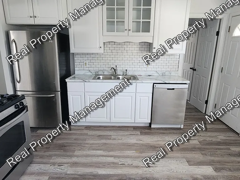 7942 Taney Pl — Photo 4