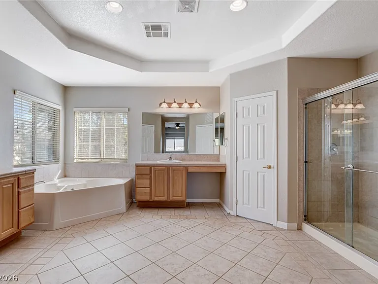 8170 Hawk Clan Ct — Photo 39
