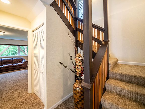5th image of 16831 Tideview Dr