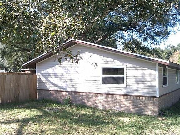 5th image of 5424 NE 25th Ave