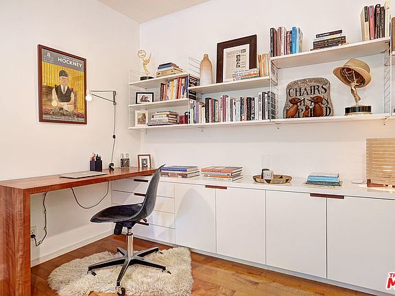 4th image of 1010 N Kings Rd APT 205