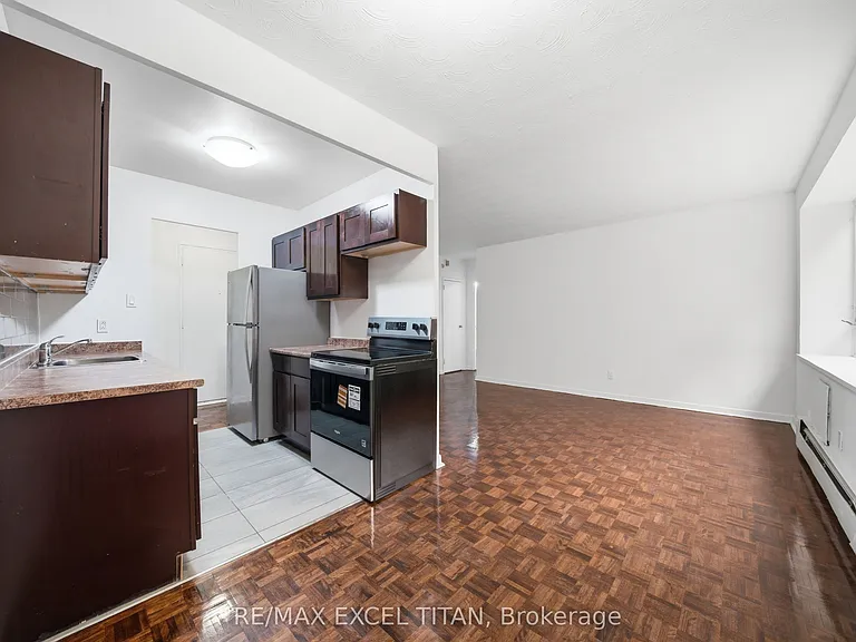 2895 Bathurst St #108 — Photo 12