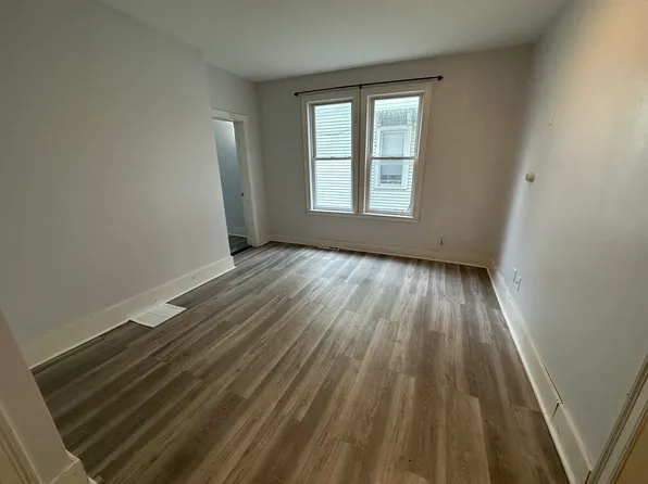 23 Pratt St, Allston, MA