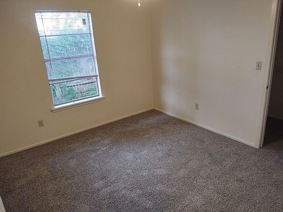 4th image of 624 Mill St #624A
