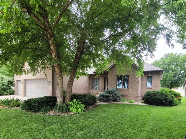 321 N Maine Ave, York, NE 68467