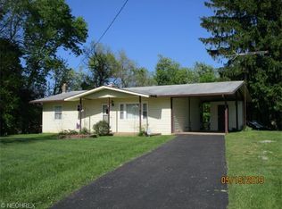 490 County Line Rd, Hopewell, OH 43746