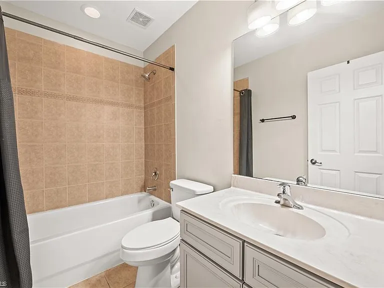 17579 Cherry Ridge Ln — Photo 13