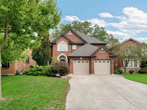 1334 Lakeview Ave, Windsor, ON N8P 1P1