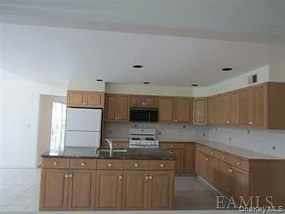 6 Beechtree Dr — Photo 5
