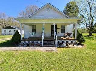 130 Post Oak Rd, Camden, TN 38320